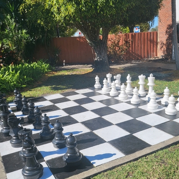 Meet your Posher, Holly - Picture 3 of 10